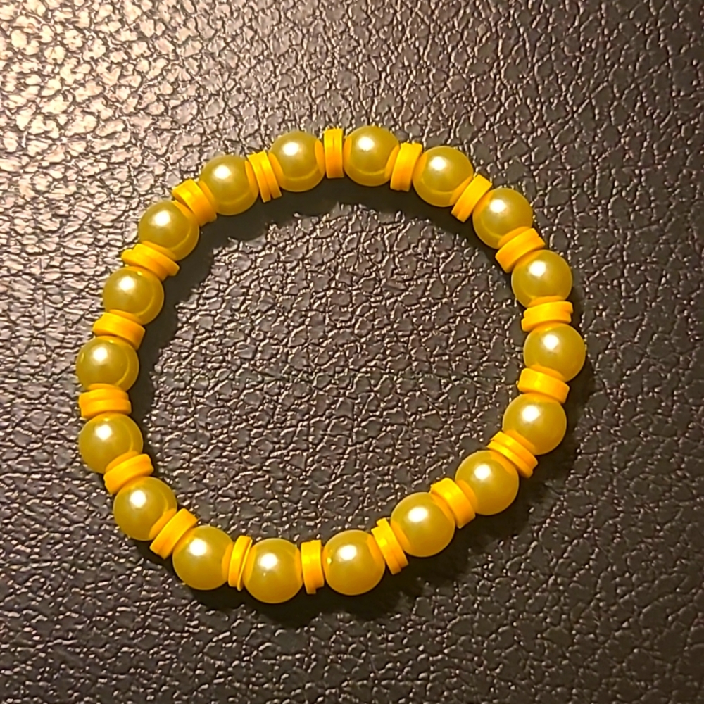 4 braclets - Picture 3 of 5